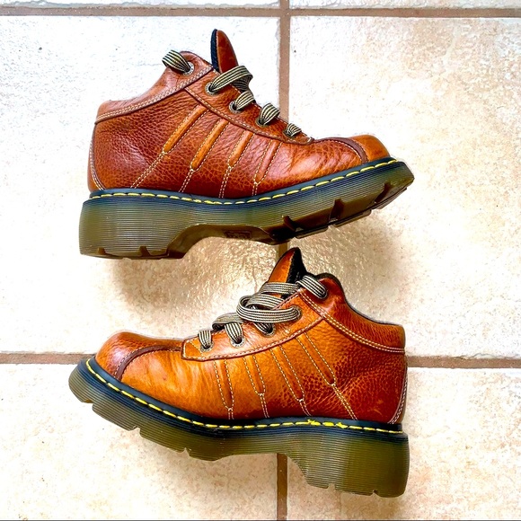 Dr. Martens Other - Dr Martens men’s size 7 brown leather air boots